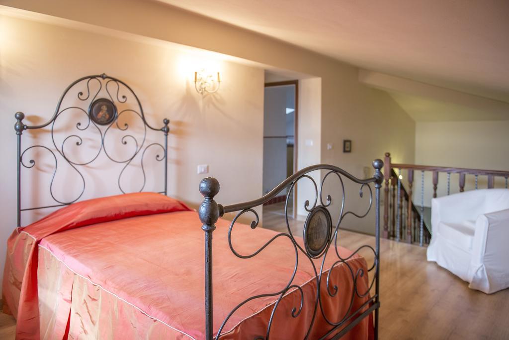 Tenuta Macetona Celle sul Rigo Habitación foto